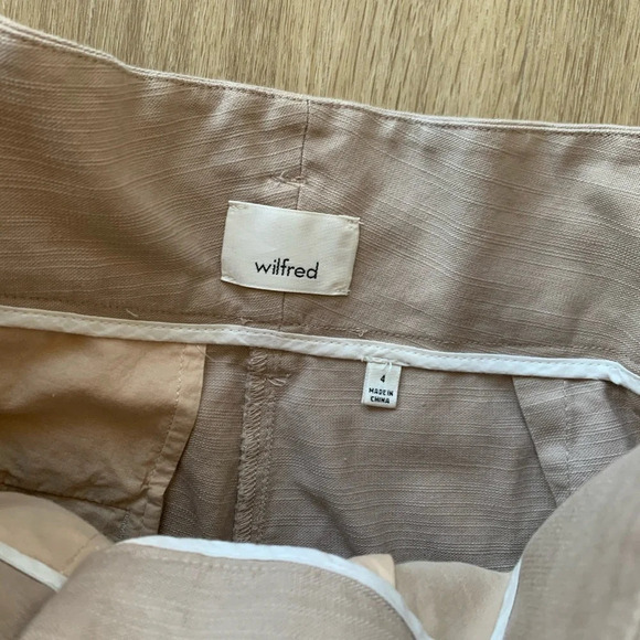 Aritzia Wilfred Gelas Paperbag Shorts - Picture 2 of 3